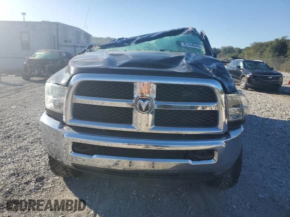 ✅ 2017 Ram 2500 Tradesman • VIN: 3C6UR5CLXHG554543 • Lot: 87458945. Listed on Copart with 147,645 mi. Free auction sales archive from the USA and detailed vehicle history report at DreamBid. Image 5.