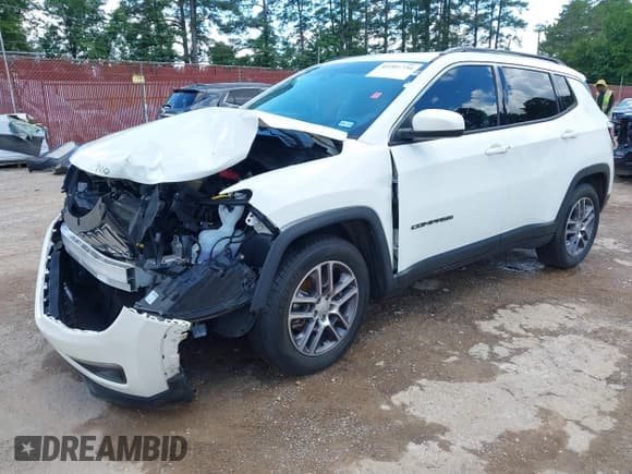 ✅ 2020 Jeep Compass Latitude • VIN: 3C4NJCBB8LT224711 • Lot: 42201734. Listed on IAAI with 99,032 mi. Free auction sales archive from the USA and detailed vehicle history report at DreamBid. Image 17.
