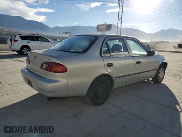✅ 2001 Toyota Corolla LE • VIN: 1NXBR12E71Z473266 • Lot: 91136125. Wystawiony na Copart z przebiegiem 169 795 mil. Bezpłatny archiwum sprzedaży aukcyjnych z USA i szczegółowy raport historii pojazdu na DreamBid. Zdjęcie 3.