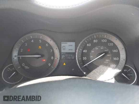 ✅ 2015 Infiniti Q70 • VIN: JN1BY1PR2FM830222 • Lot: 43619072. Wystawiony na IAAI z przebiegiem 121 218 mil. Bezpłatny archiwum sprzedaży aukcyjnych z USA i szczegółowy raport historii pojazdu na DreamBid. Zdjęcie 7.