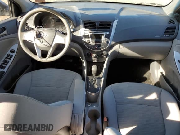 ✅ 2016 Hyundai Accent SE • VIN: KMHCT4AE5GU995802 • Лот: 49981474. Опубликован ранее на Copart с пробегом 84 561 миль. Бесплатный доступ к архиву аукционных продаж из США и подробный отчёт об истории автомобиля на DreamBid. Изображение 8.