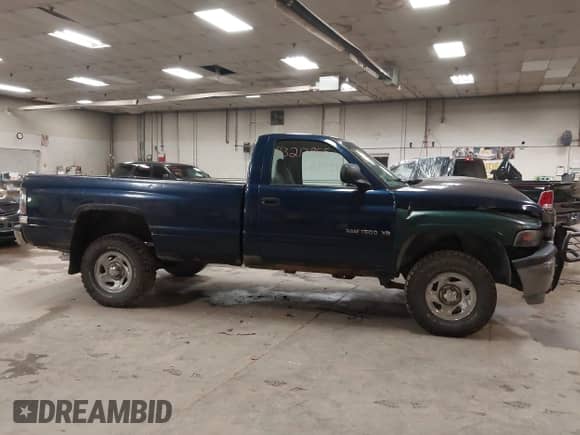 ✅ 2000 Dodge 1500 • VIN: 1B7HF16Y4YS590580 • Лот: 43213855. Размещён на IAAI с пробегом 95 064 миль миль. Получите бесплатный доступ к архиву аукционных продаж из США и посмотрите подробный отчёт об истории автомобиля на DreamBid. Изображение 13.