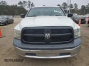 ✅ 2018 Ram 1500 Tradesman • VIN: 1C6RR6FM5JS112526 • Lot: 93168955. Wystawiony na Copart z przebiegiem 278 534 mil. Bezpłatny archiwum sprzedaży aukcyjnych z USA i szczegółowy raport historii pojazdu na DreamBid. Zdjęcie 5.