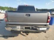 ✅ 2006 Chevrolet Silverado 2500HD LT2 • VIN: 1GCHK23D26F235335 • Lot: 53689785. Wystawiony na Copart z przebiegiem 68 350 mil. Bezpłatny archiwum sprzedaży aukcyjnych z USA i szczegółowy raport historii pojazdu na DreamBid. Zdjęcie 6.