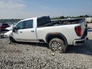 ✅ 2022 GMC Sierra 3500HD Denali • VIN: 1GT49WEY3NF358710 • Lot: 86866795. Wystawiony na Copart z przebiegiem Nie podano. Bezpłatny archiwum sprzedaży aukcyjnych z USA i szczegółowy raport historii pojazdu na DreamBid. Zdjęcie 2.