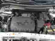 2018 Mitsubishi Outlander ES z VIN JA4AZ3A38JZ010688, wystawiony jako IAAI lot #43287137 z przebiegiem 99 875 mil mil oraz . Historia ofert i sprzedaży dostępna na DreamBid. Obrazek 10.