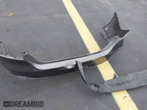 2022 Toyota Camry LE with VIN 4T1C11AK0NU653830, listed as a IAAI auction lot 43428154 with 21,960 mi miles and . Bid and sale history available at DreamBid. Image 12.