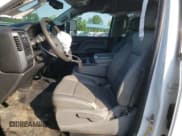 ✅ 2016 Chevrolet Silverado 2500HD Work Truck • VIN: 1GC2CUEG7GZ381946 • Lot: 61607575. Wystawiony na Copart z przebiegiem 126 098 mil. Bezpłatny archiwum sprzedaży aukcyjnych z USA i szczegółowy raport historii pojazdu na DreamBid. Zdjęcie 7.