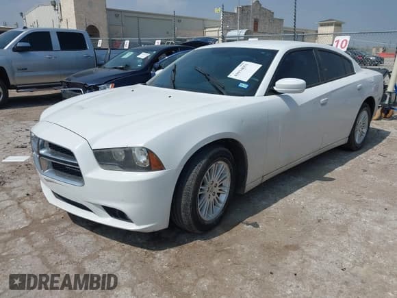 ✅ 2013 Dodge Charger SXT • VIN: 2C3CDXHG0DH664865 • Лот: 41914053. Опубликован ранее на IAAI с пробегом 195 211 миль. Бесплатный доступ к архиву аукционных продаж из США и подробный отчёт об истории автомобиля на DreamBid. Изображение 2.