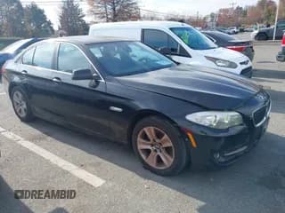 ✅ 2013 BMW 5 Series 528i xDrive • VIN: WBAXH5C56DD109005 • Лот: 43767682. Опубликован ранее на IAAI с пробегом 146 604 миль. Бесплатный доступ к архиву аукционных продаж из США и подробный отчёт об истории автомобиля на DreamBid. Изображение 1.