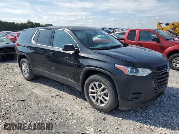 ✅ 2019 Chevrolet Traverse LS • VIN: 1GNEVFKW7KJ286798 • Lot: 69452524. Wystawiony na Copart z przebiegiem 51 112 mil. Bezpłatny archiwum sprzedaży aukcyjnych z USA i szczegółowy raport historii pojazdu na DreamBid. Zdjęcie 4.