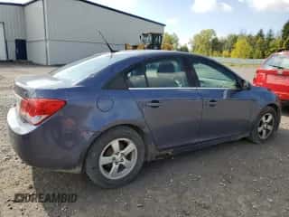 2014 Chevrolet Cruze 1LT z VIN 1G1PC5SB0E7413951, wystawiony jako Copart lot #83855695 z przebiegiem 164 407 mil mil oraz Szkoda całkowita • Salvage title. Historia ofert i sprzedaży dostępna na DreamBid. Obrazek 3.