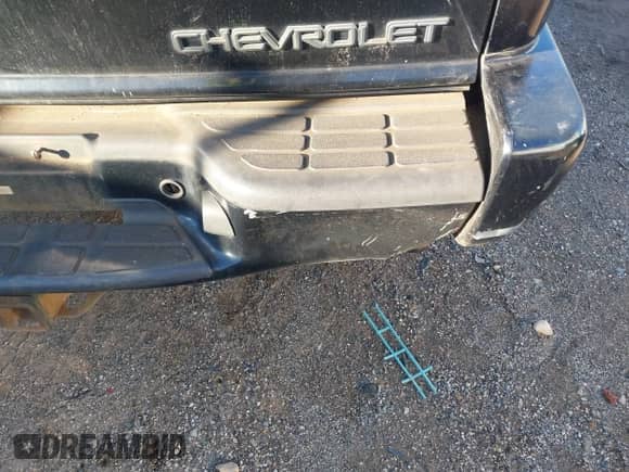 2001 Chevrolet Blazer LS с VIN 1GNCS13W51K254619, выставлен на аукционе IAAI как лот 41210740 с пробегом 227 301 миль миль и . История ставок и продаж доступна на DreamBid. Изображение 13.