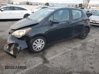 ✅ 2015 Toyota Yaris L • VIN: VNKKTUD31FA050377 • Lot: 92697885. Wystawiony na Copart z przebiegiem 144 582 mil. Bezpłatny archiwum sprzedaży aukcyjnych z USA i szczegółowy raport historii pojazdu na DreamBid. Zdjęcie 1.