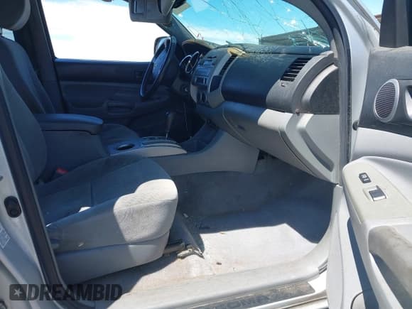 ✅ 2009 Toyota Tacoma PreRunner • VIN: 3TMKU72N49M022589 • Lot: 42796714. Listed on IAAI with 159,454 mi. Free auction sales archive from the USA and detailed vehicle history report at DreamBid. Image 5.