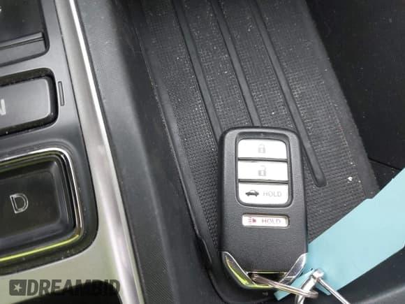 ✅ 2019 Honda Insight LX • VIN: 19XZE4F15KE015720 • Lot: 43712115. Listed on IAAI with 90,222 mi. Free auction sales archive from the USA and detailed vehicle history report at DreamBid. Image 11.