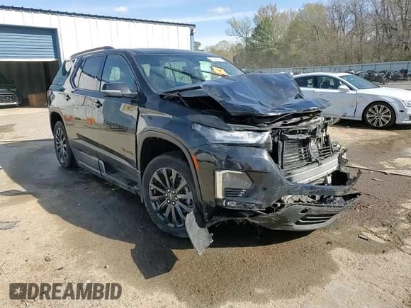 ✅ 2022 Chevrolet Traverse RS • VIN: 1GNERJKW2NJ108065 • Lot: 49449655. Wystawiony na Copart z przebiegiem 4 660 mil. Bezpłatny archiwum sprzedaży aukcyjnych z USA i szczegółowy raport historii pojazdu na DreamBid. Zdjęcie 14.