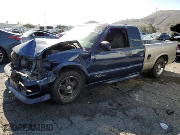 ✅ 2003 Chevrolet S-10 LS • VIN: 1GCCS19H938122061 • Лот: 91450255. Опубликован ранее на Copart с пробегом 162 939 миль. Бесплатный доступ к архиву аукционных продаж из США и подробный отчёт об истории автомобиля на DreamBid. Изображение 1.