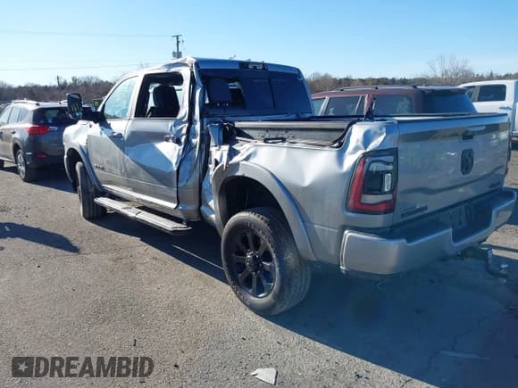✅ 2022 Ram 2500 Laramie • VIN: 3C6UR5FL1NG229500 • Lot: 41653883. Listed on IAAI with 24,014 mi. Free auction sales archive from the USA and detailed vehicle history report at DreamBid. Image 3.