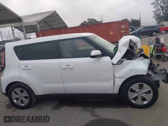 ✅ 2015 Kia Soul • VIN: KNDJN2A2XF7146729 • Лот: 43356850. Опубликован ранее на IAAI с пробегом 129 500 миль. Бесплатный доступ к архиву аукционных продаж из США и подробный отчёт об истории автомобиля на DreamBid. Изображение 14.