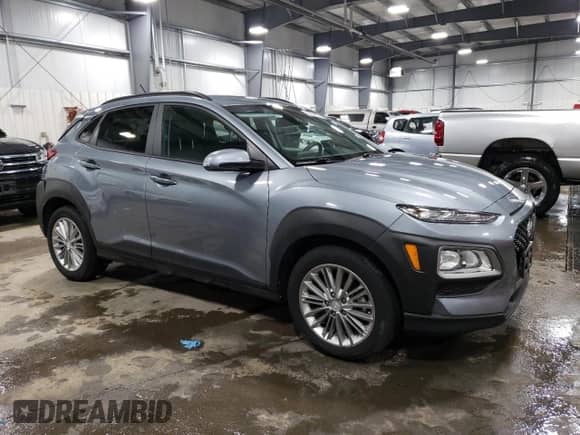 2020 Hyundai Kona SEL с VIN KM8K2CAA7LU568962, выставлен на аукционе Copart как лот 39284803 с пробегом 16 721 миль миль и . История ставок и продаж доступна на DreamBid. Изображение 4.