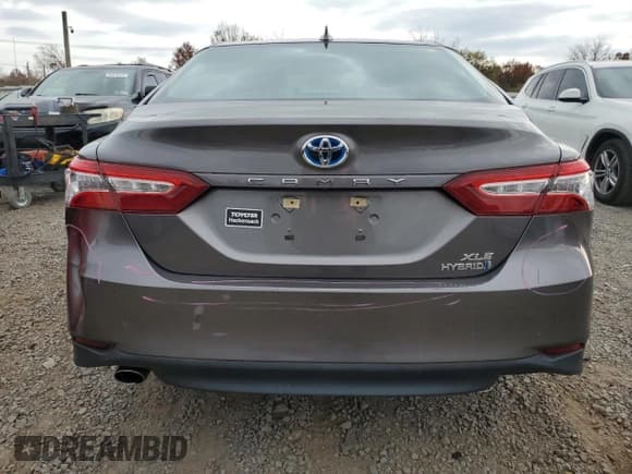 ✅ 2020 Toyota Camry Hybrid XLE • VIN: 4T1F31AK8LU537490 • Лот: 91484975. Опубликован ранее на Copart с пробегом 41 789 миль. Бесплатный доступ к архиву аукционных продаж из США и подробный отчёт об истории автомобиля на DreamBid. Изображение 6.