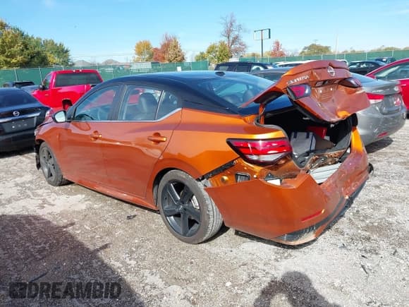 ✅ 2024 Nissan Sentra SR • VIN: 3N1AB8DV4RY324125 • Лот: 43578786. Опубликован ранее на IAAI с пробегом 8 700 миль. Бесплатный доступ к архиву аукционных продаж из США и подробный отчёт об истории автомобиля на DreamBid. Изображение 3.