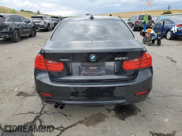 ✅ 2015 BMW 3 Series 328i xDrive • VIN: WBA3B5G52FNS13918 • Лот: 65646895. Опубликован ранее на Copart с пробегом 79 828 миль. Бесплатный доступ к архиву аукционных продаж из США и подробный отчёт об истории автомобиля на DreamBid. Изображение 6.