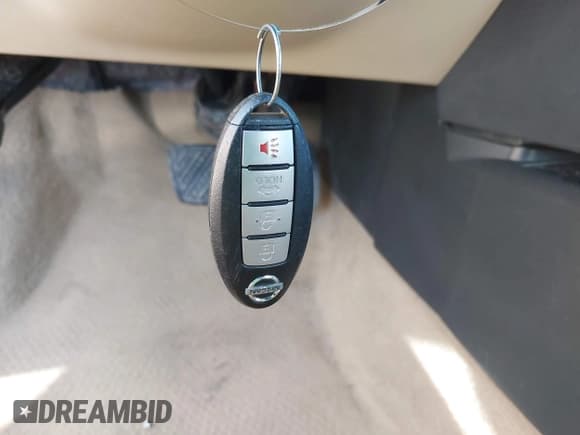 ✅ 2010 Nissan Maxima S • VIN: 1N4AA5AP9AC801512 • Lot: 42273277. Wystawiony na IAAI z przebiegiem 92 364 mil. Bezpłatny archiwum sprzedaży aukcyjnych z USA i szczegółowy raport historii pojazdu na DreamBid. Zdjęcie 11.