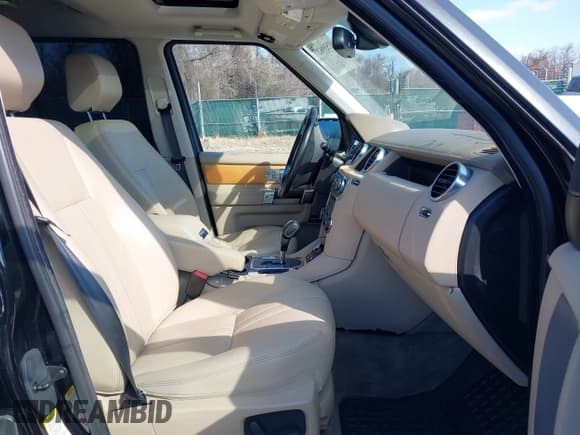 ✅ 2012 Land Rover LR4 HSE • VIN: SALAG2D41CA650214 • Lot: 41539627. Listed on IAAI with 139,293 mi. Free auction sales archive from the USA and detailed vehicle history report at DreamBid. Image 5.