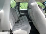 ✅ 2006 Chevrolet Silverado 2500HD Work Truck • VIN: 1GCHK29U56E162409 • Lot: 57626185. Wystawiony na Copart z przebiegiem 147 922 mil. Bezpłatny archiwum sprzedaży aukcyjnych z USA i szczegółowy raport historii pojazdu na DreamBid. Zdjęcie 10.