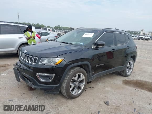 ✅ 2018 Jeep Compass Limited • VIN: 3C4NJDCB6JT199292 • Lot: 43076181. Listed on IAAI with 134,109 mi. Free auction sales archive from the USA and detailed vehicle history report at DreamBid. Image 2.