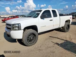 ✅ 2011 Chevrolet Silverado 1500 LT • VIN: 1GCRCSE02BZ345645 • Lot: 82348175. Listed on Copart with 260,613 mi. Free auction sales archive from the USA and detailed vehicle history report at DreamBid. Image 1.