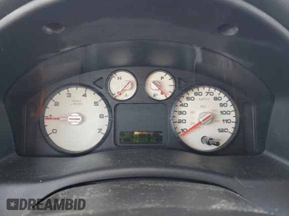 ✅ 2007 Ford Freestyle Limited • VIN: 1FMZK03157GA05231 • Lot: 41742015. Wystawiony na Copart z przebiegiem 182 377 mil. Bezpłatny archiwum sprzedaży aukcyjnych z USA i szczegółowy raport historii pojazdu na DreamBid. Zdjęcie 9.