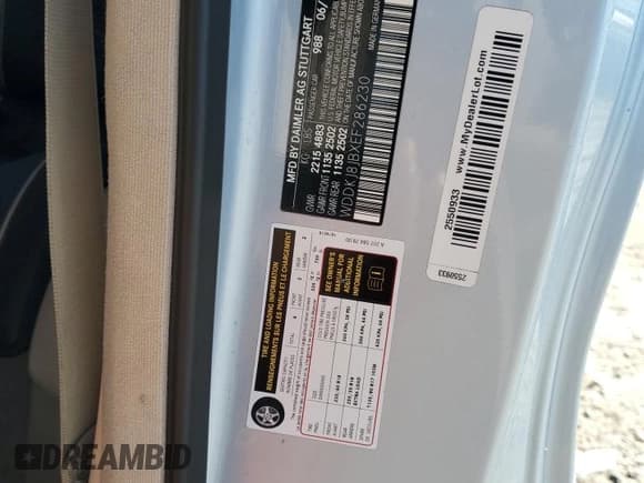 ✅ 2014 Mercedes-Benz E 350 • VIN: WDDKJ8JBXEF286230 • Lot: 69054805. Wystawiony na Copart z przebiegiem 120 705 mil. Bezpłatny archiwum sprzedaży aukcyjnych z USA i szczegółowy raport historii pojazdu na DreamBid. Zdjęcie 13.