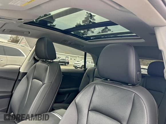 ✅ 2020 Audi Q8 Premium Plus • VIN: WA1EVAF18LD018010 • Lot: 94804525. Listed on Copart with 99,015 mi. Free auction sales archive from the USA and detailed vehicle history report at DreamBid. Image 9.