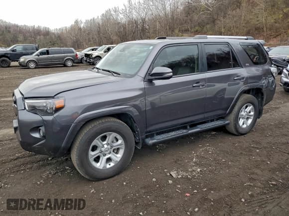 ✅ 2023 Toyota 4Runner SR5 Premium • VIN: JTEFU5JR6P5289418 • Lot: 93996685. Wystawiony na Copart z przebiegiem 39 534 mil. Bezpłatny archiwum sprzedaży aukcyjnych z USA i szczegółowy raport historii pojazdu na DreamBid. Zdjęcie 1.