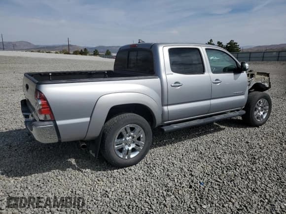 ✅ 2015 Toyota Tacoma • VIN: 3TMLU4EN6FM167921 • Lot: 80295855. Wystawiony na Copart z przebiegiem 85 812 mil. Bezpłatny archiwum sprzedaży aukcyjnych z USA i szczegółowy raport historii pojazdu na DreamBid. Zdjęcie 3.