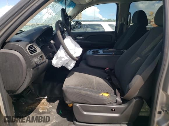 ✅ 2008 Chevrolet Suburban Commercial • VIN: 1GNFC16J78R161970 • Lot: 65910715. Wystawiony na Copart z przebiegiem Nie podano. Bezpłatny archiwum sprzedaży aukcyjnych z USA i szczegółowy raport historii pojazdu na DreamBid. Zdjęcie 7.