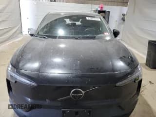 ✅ 2025 Volvo Ex30 • VIN: YV4EK3ZL7SS132370 • Lot: 81085075. Wystawiony na Copart z przebiegiem 11 074 mil. Bezpłatny archiwum sprzedaży aukcyjnych z USA i szczegółowy raport historii pojazdu na DreamBid. Zdjęcie 5.