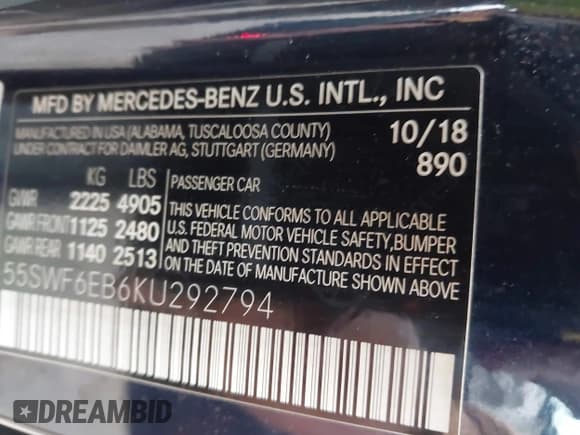 ✅ 2019 Mercedes-Benz C 43 AMG • VIN: 55SWF6EB6KU292794 • Lot: 41624745. Wystawiony na IAAI z przebiegiem 88 881 mil. Bezpłatny archiwum sprzedaży aukcyjnych z USA i szczegółowy raport historii pojazdu na DreamBid. Zdjęcie 9.