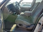 ✅ 1999 Ford Explorer XLT • VIN: 1FMZU32E6XZB27911 • Lot: 58492495. Wystawiony na Copart z przebiegiem 337 889 mil. Bezpłatny archiwum sprzedaży aukcyjnych z USA i szczegółowy raport historii pojazdu na DreamBid. Zdjęcie 7.