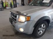 ✅ 2009 Ford Escape Hybrid • VIN: 1FMCU59339KC01917 • Lot: 42880678. Wystawiony na IAAI z przebiegiem 173 449 mil. Bezpłatny archiwum sprzedaży aukcyjnych z USA i szczegółowy raport historii pojazdu na DreamBid. Zdjęcie 14.