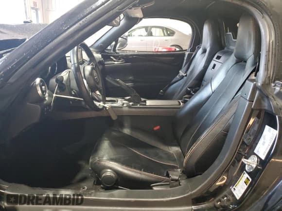 ✅ 2016 Mazda MX-5 Miata Grand Touring • VIN: JM1NDAD73G0114866 • Лот: 91503935. Опубликован ранее на Copart с пробегом 60 535 миль. Бесплатный доступ к архиву аукционных продаж из США и подробный отчёт об истории автомобиля на DreamBid. Изображение 7.