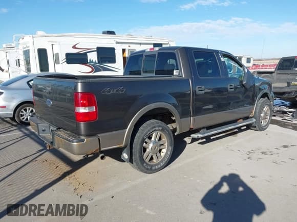 ✅ 2005 Ford F-150 XLT • VIN: 1FTPW14585FA68530 • Lot: 43673369. Listed on IAAI with 174,885 mi. Free auction sales archive from the USA and detailed vehicle history report at DreamBid. Image 4.