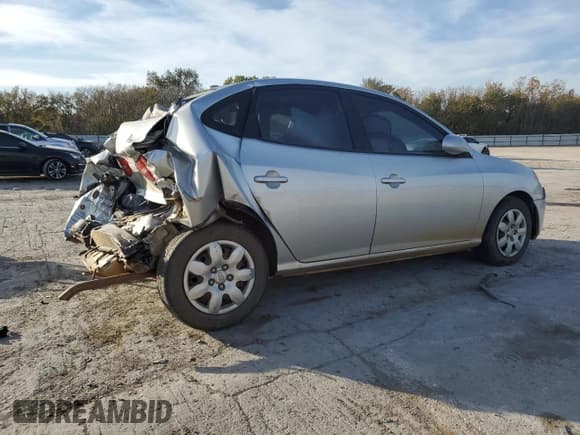 ✅ 2009 Hyundai Elantra GLS • VIN: KMHDU46D29U593076 • Лот: 92403855. Опубликован ранее на Copart с пробегом 234 278 миль. Бесплатный доступ к архиву аукционных продаж из США и подробный отчёт об истории автомобиля на DreamBid. Изображение 3.