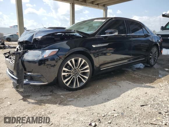 ✅ 2019 Lincoln Continental Select • VIN: 1LN6L9SK0K5611264 • Lot: 52401395. Listed on Copart with 18,310 mi. Free auction sales archive from the USA and detailed vehicle history report at DreamBid. Image 1.