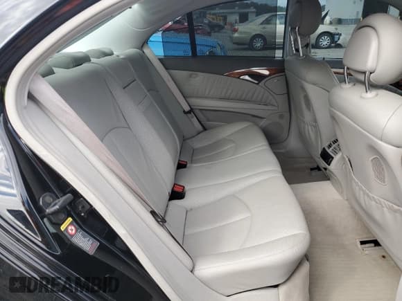 ✅ 2003 Mercedes-Benz E 500 • VIN: WDBUF70JX3A304936 • Лот: 65901175. Опубликован ранее на Copart с пробегом 9 681 миль. Бесплатный доступ к архиву аукционных продаж из США и подробный отчёт об истории автомобиля на DreamBid. Изображение 10.