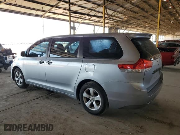 ✅ 2011 Toyota Sienna • VIN: 5TDZK3DC5BS018839 • Lot: 66943455. Listed on Copart with 201,984 mi. Free auction sales archive from the USA and detailed vehicle history report at DreamBid. Image 2.