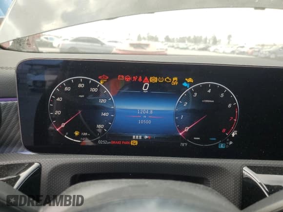 ✅ 2024 Mercedes-Benz CLA 250 • VIN: W1K5J4HB2RN473260 • Лот: 54201135. Опубликован ранее на Copart с пробегом 10 500 миль. Бесплатный доступ к архиву аукционных продаж из США и подробный отчёт об истории автомобиля на DreamBid. Изображение 9.